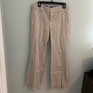 💕HP 3/14💕Tommy Hilfiger Women’s wide leg khaki pants - size 10